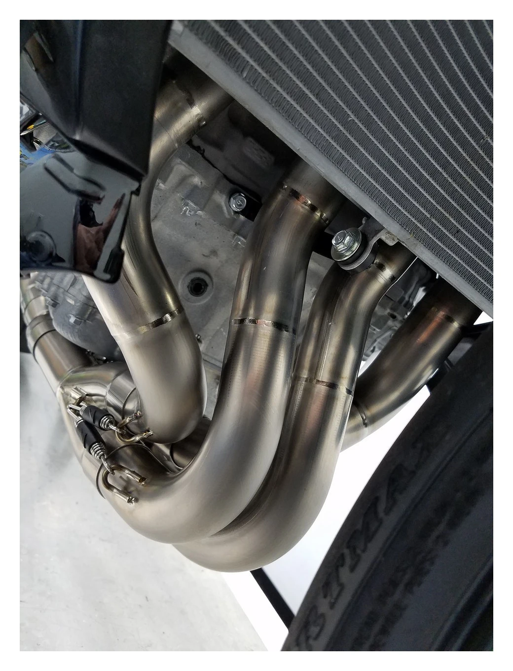 Graves Works Link Exhaust System Kawasaki ZX6R / ZX636 2015-2023 Graves Works Link Exhaust System Kawasaki ZX6R / ZX636 2015-2023 -Motorcycle Helmet Shop graves link exhaust system kawasaki zx6 rzx63620152018 1