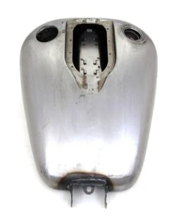 V-Twin Mfg. 5.1 Gallon Stock Style Tank For Harley FXDB / FXDWG 2010-2017 5 V-Twin Mfg. 5.1 Gallon Stock Style Tank For Harley FXDB / FXDWG 2010-2017 -Motorcycle Helmet Shop v twin mfg stock tank51 g1017 fxdb fxdwg 3